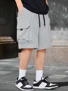 Manfinity EMRG 鬆身男士貨物短褲,帶有翻蓋口袋和束口腰帶 - 淺灰色 - 查看 1