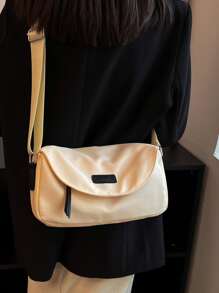 字母貼布翻蓋流浪包 - 白色 - 查看 1