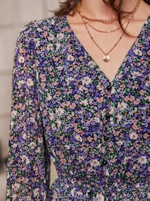 SHEIN Frenchy 碎花繫腰帶連衣裙 - 彩色 - 查看 3