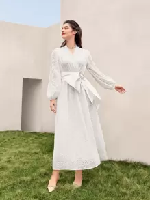 Modelyn 燈籠袖金屬扣環腰帶蕾絲洋裝 - 白色 - 查看 4