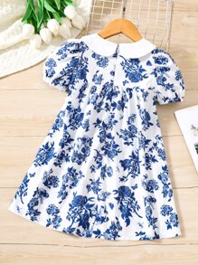 SHEIN 女小童藍色和白色花卉圖案圖案彼得潘領短袖公主裙帶全覆蓋式印花適合夏天度假