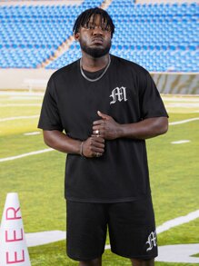 Manfinity Men Plus Letter Graphic Tee & Shorts - Black - View 5