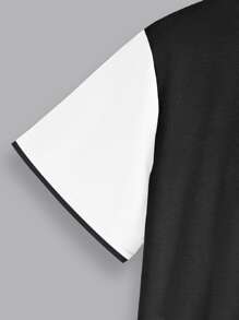 Manfinity Men Letter Graphic Two Tone Tee - Black and White - View 3