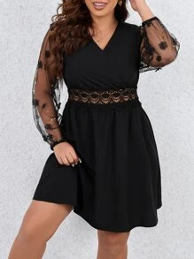 SHEIN LUNE Plus Contrast Mesh Lantern Sleeve Guipure Lace Insert Dress - Black - View 5