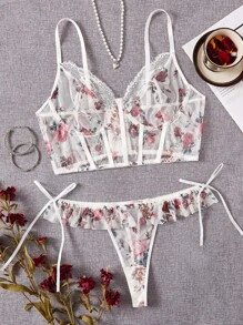 Plus Floral Embroidery Mesh Underwire Lingerie Set - Multicolor - View 1