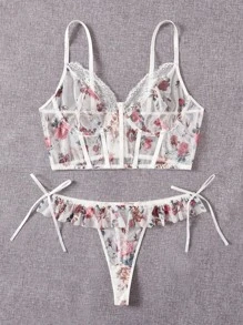 Plus Floral Embroidery Mesh Underwire Lingerie Set - Multicolor - View 3