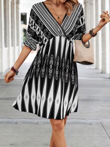 SHEIN LUNE Geo Print Batwing Sleeve Dress - Black and White - View 6