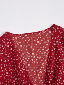 SHEIN Franclia Plus Ditsy Floral Print Tie Front Crop Top - Red - View 4