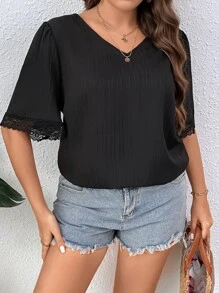 SHEIN LUNE Plus Contrast Lace Flounce Sleeve Blouse - Black - View 4