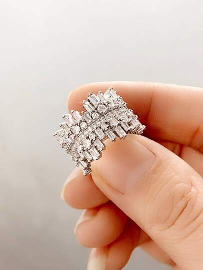 1 件华丽方晶锆石戒指，适合女士，情人节礼物，结婚珠宝