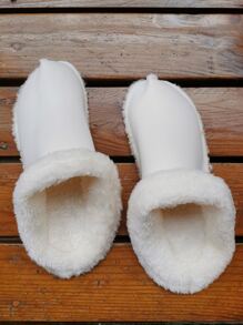 Unisex Autumn/Winter Dismountable Plush White Clogs With Full Insole, Keep Warm (It Is Recommended To Choose One Size Up) - White - View 1