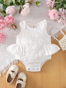 嬰兒提花荷葉邊後鎖孔連體衣 - 白色 - 查看 1