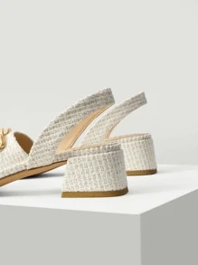 MOTF PREMIUM 粗花呢鏈條露跟涼鞋 - 白色 - 查看 7