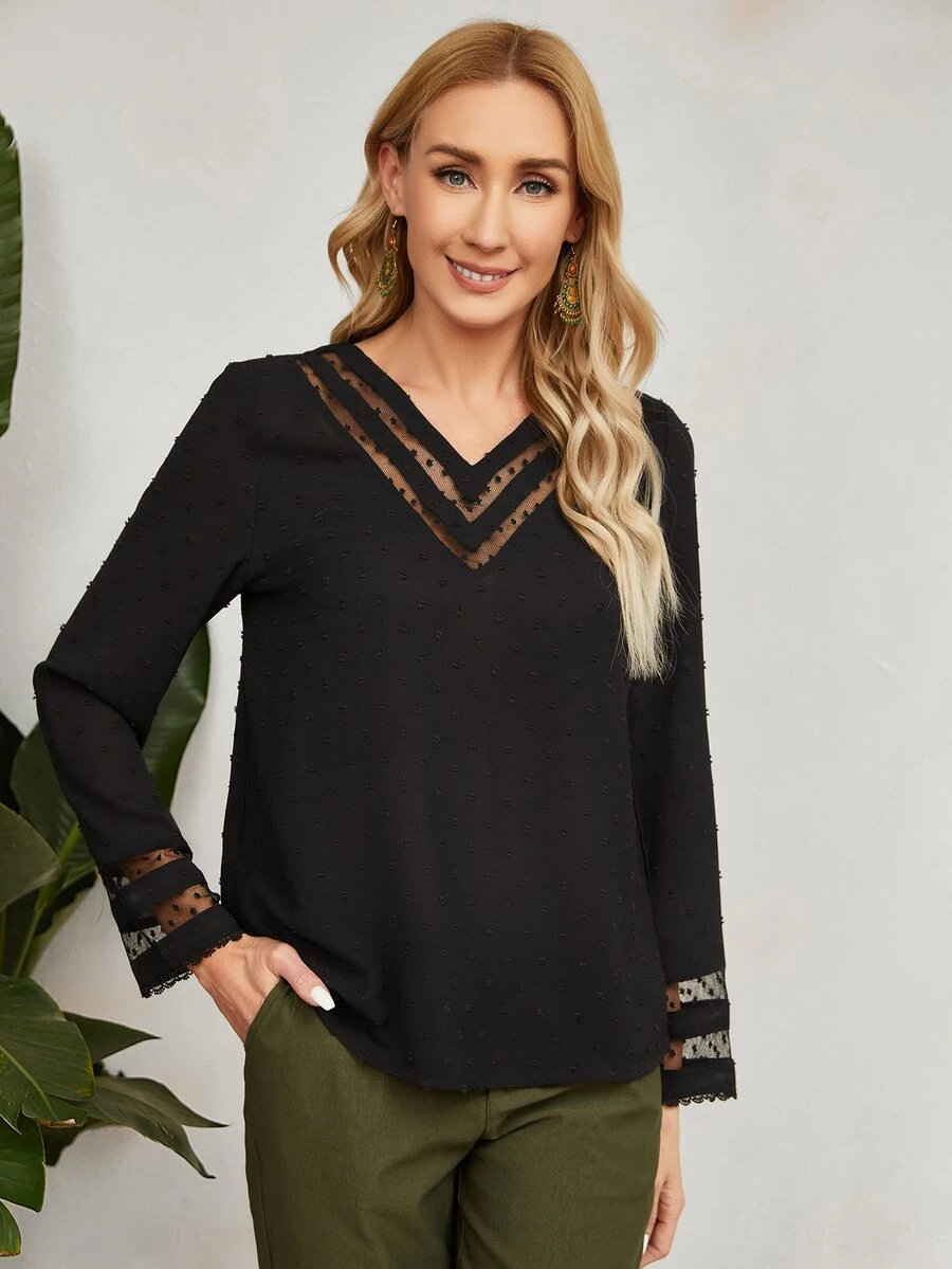 EMERY ROSE V領水溶蕾絲拼接上衣 - 黑色 - 查看 1