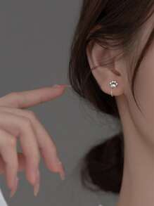 Paw Design Stud Earrings - Silver - View 1