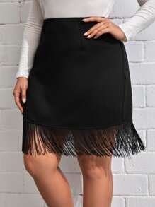 SHEIN Privé Plus Fringe Hem Solid Skirt - Black - View 3