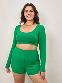 SHEIN BASICS Plus Scoop Neck Crop Top & Cycling Shorts - Green - View 4