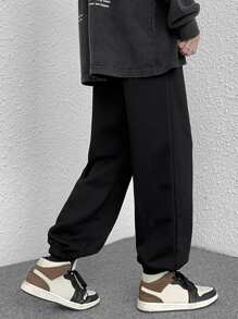 Manfinity Men Letter Graphic Joggers - Black - View 4