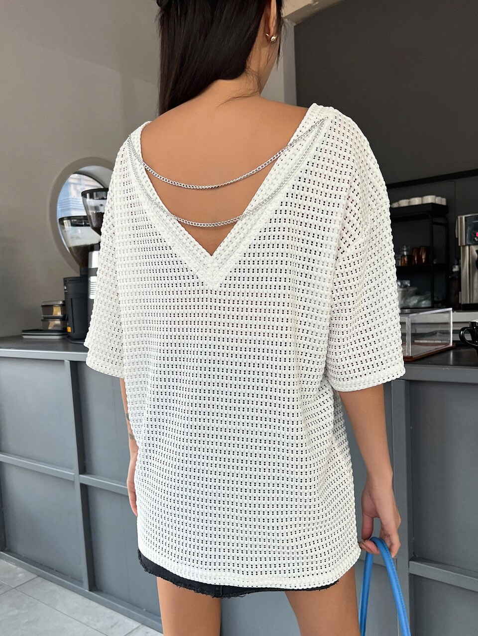 Drop Shoulder Chain Detail Top