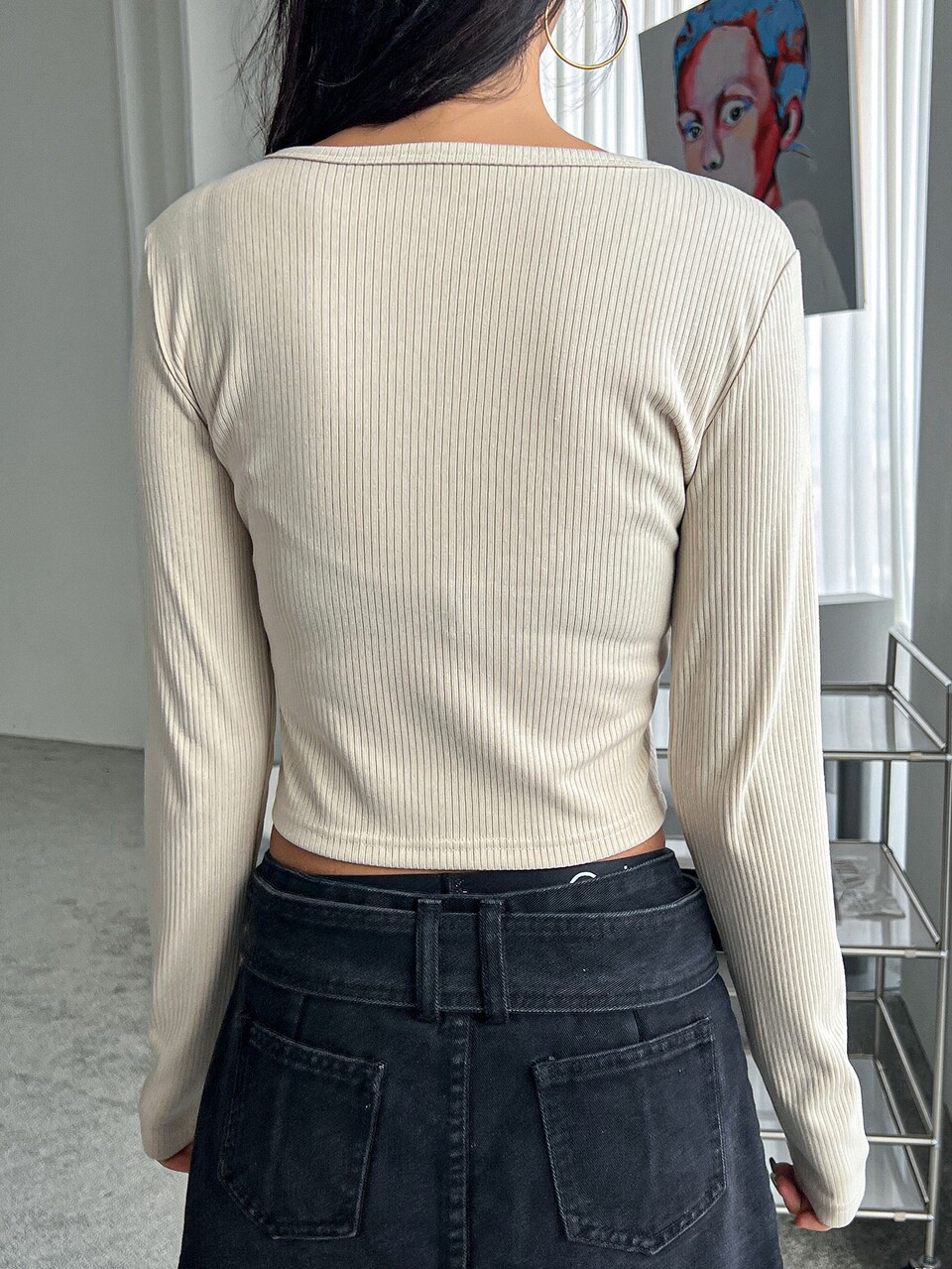 Letter Graphic Half Button Crop Tee