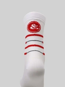 1pair Striped & Letter Graphic Sports Socks - Multicolor - View 3