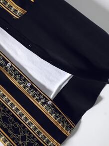 Manfinity Men Geo Print Patched Pocket Shirt Without Tee - Multicolor - View 4