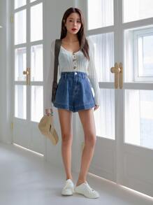 DAZY 高腰字母貼片寬腿牛仔短褲