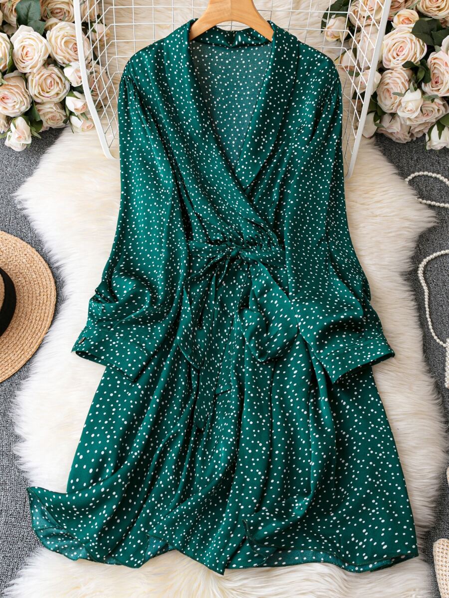 SHEIN LUNE 大碼波點圖案繫腰帶洋裝