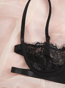 花卉蕾絲胸罩與內褲內衣套裝 - 黑色 - 查看 3