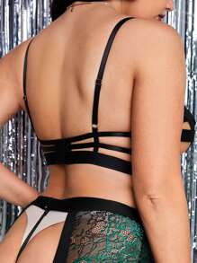 Plus Floral Lace Underwire Garter Lingerie Set - Multicolor - View 2