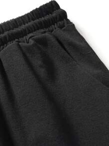 Manfinity Men Wave & Japanese Letter Graphic Tee & Shorts - Multicolor - View 4