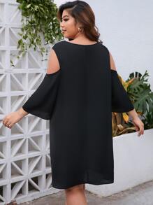 SHEIN LUNE Plus Guipure Lace Appliques Cold Shoulder Dress - Black - View 2