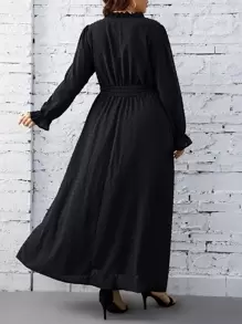 SHEIN Privé Đầm Plus Size Thắt lưng viền lá sen Xù màu trơn Thanh lịch - màu đen - Xem 2