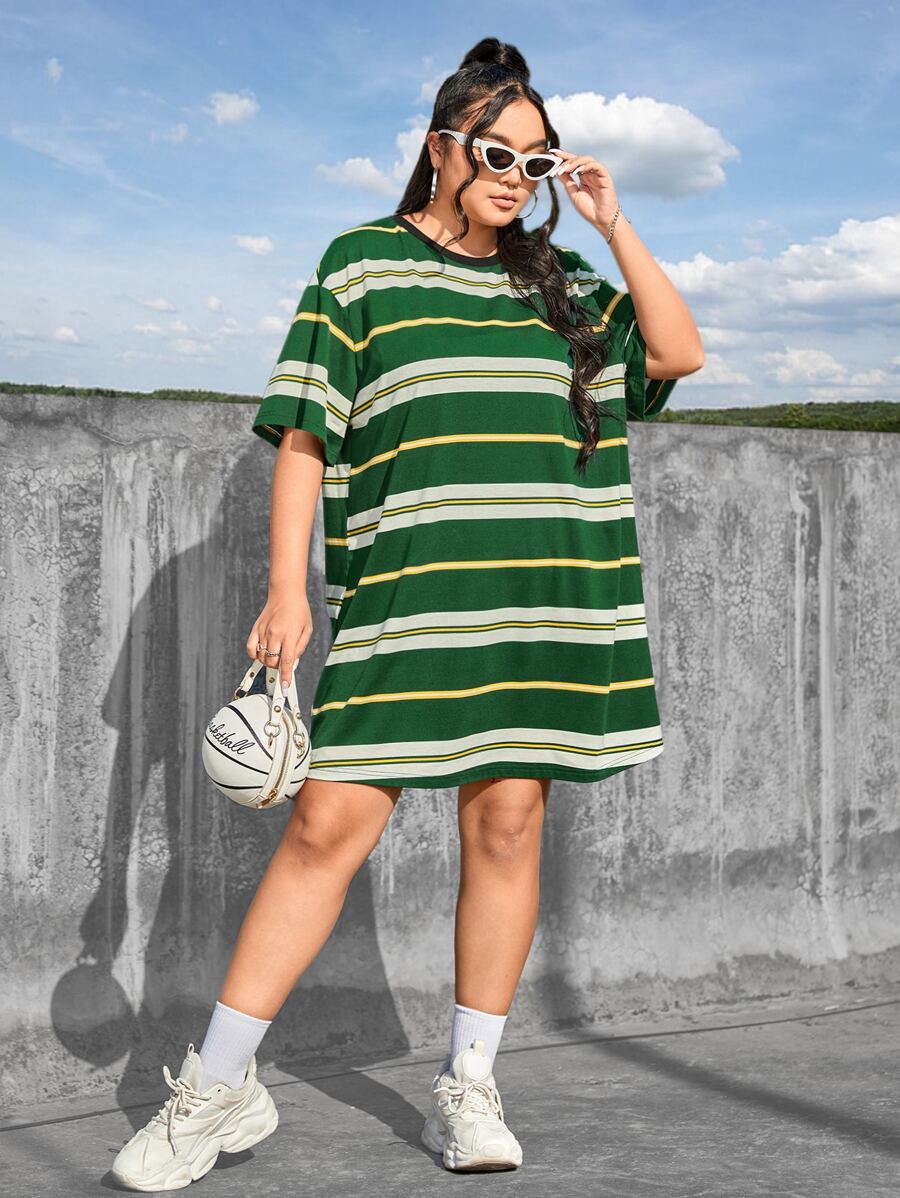 SHEIN Qutie 大碼條紋圖案落肩T恤連衣裙 - 彩色 - 查看 1