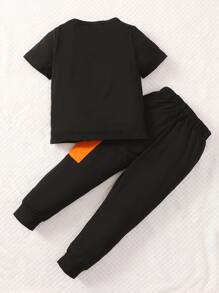 SHEIN Explorewe Young Boy Contrast Letter Tape Flap Pocket Tee & Sweatpants