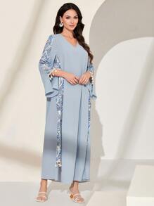 Al Najma 佩斯利印花镶片流苏细节长袍，端庄的长袖阿拉伯连衣裙