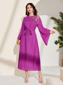 Al Najma Appliques Detail Belted Dress - Red Violet - View 2