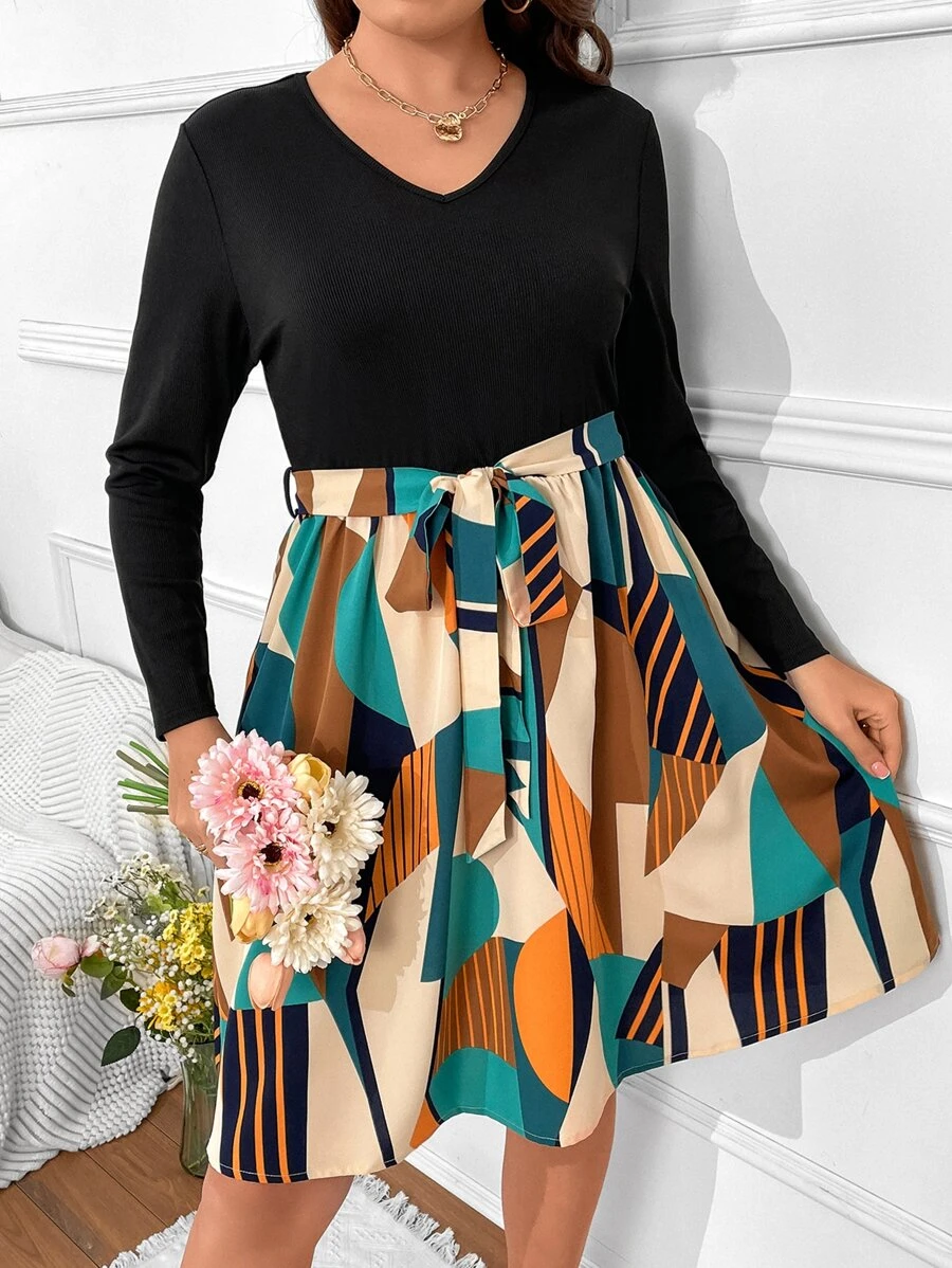 SHEIN Holidaya Vestido con cinturón con estampado geométrico - Negro - Ver 1