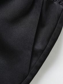 Manfinity 男士素色腰部抽繩短褲 - 黑色 - 查看 6