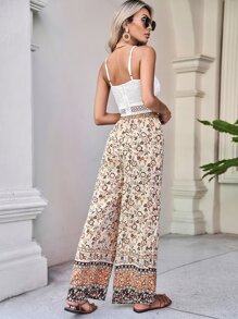 SHEIN VCAY Lace Cami Top & Floral Print Wide Leg Trousers - Multicolor - View 2
