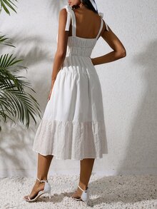 Aveloria Vestido de tirantes con cordón delantero bajo con fruncido con bordado con ojal