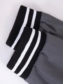 Cazadora de universidad con parche de letra ribete de rayas de hombros caídos - Gris Oscuro - Ver 4