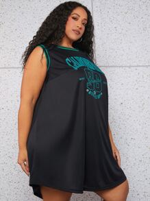 SHEIN CURVE+ 大碼字母圖案拼接邊弧形下擺背心連衣裙 - 黑色 - 查看 4