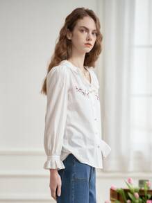 Simple Retro Floral Embroidery Flounce Sleeve Shirt - White - View 4