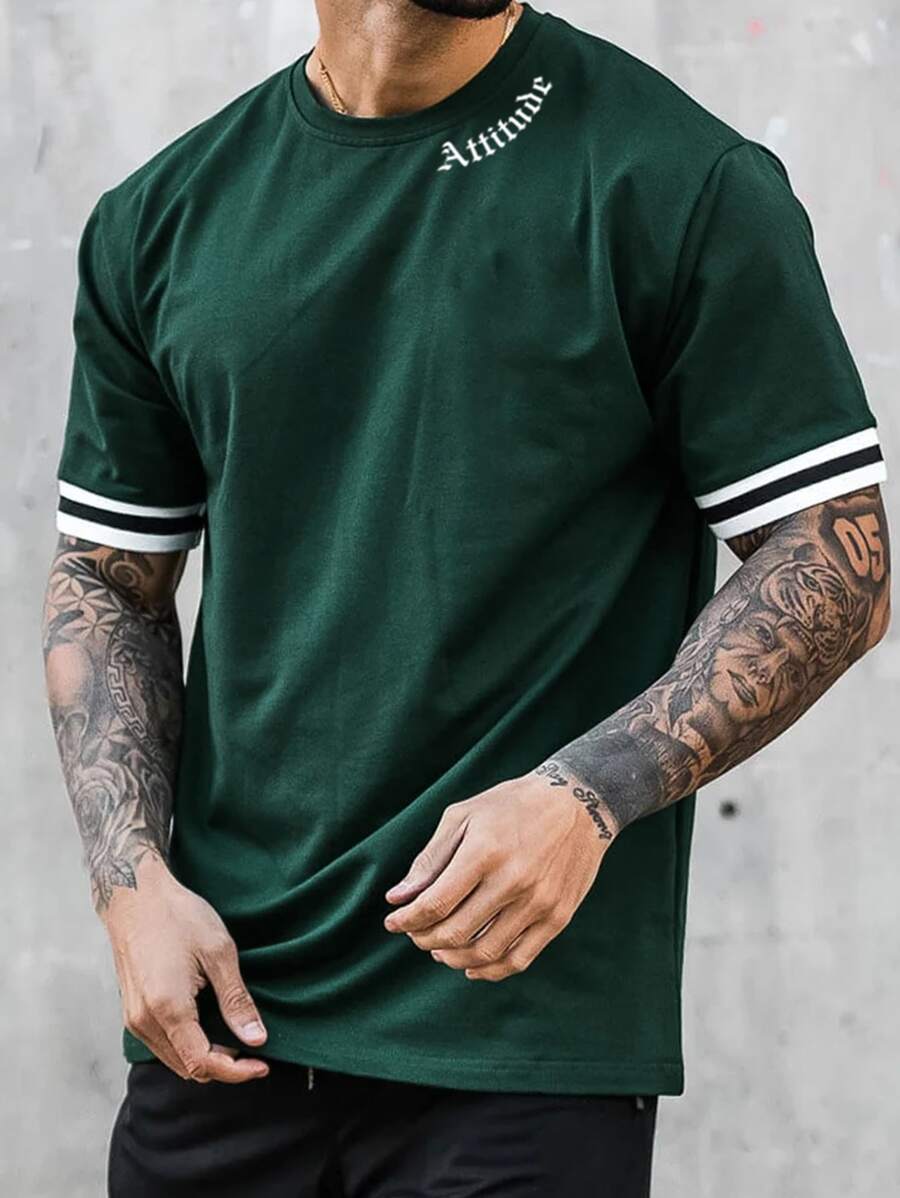 Manfinity Homme Hombres Camiseta con estampado de letra ribete en contraste - Verde Oscuro - Ver 1