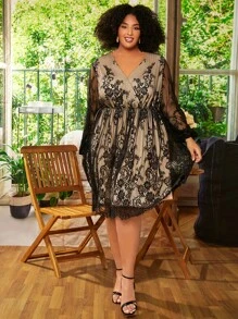 SHEIN CURVE+ Plus Surplice Neck Lace Overlay Dress - Multicolor - View 4