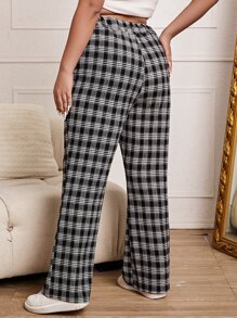 SHEIN Qutie Plus Plaid Print Flare Leg Trousers - Black and White - View 2