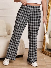 SHEIN Qutie Plus Plaid Print Flare Leg Trousers - Black and White - View 3