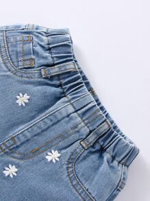 SHEIN Vintaside Kids Baby Girl Floral Embroidery Roll Up Hem Denim Shorts