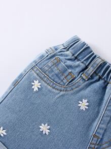 SHEIN Vintaside Kids Baby Girl Floral Embroidery Roll Up Hem Denim Shorts